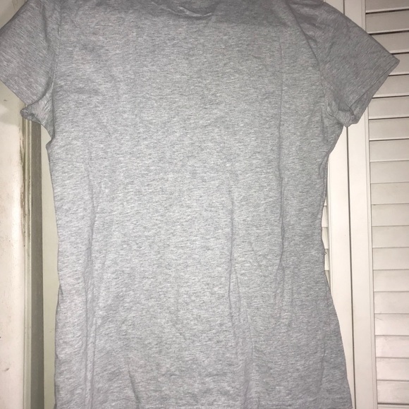 Grey elephant t-shirt - Picture 2 of 2